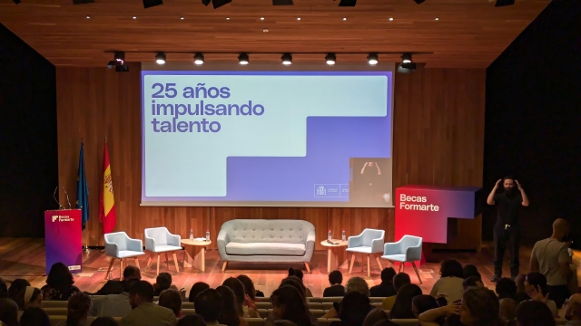 Diseño para el Ministerio de Consumo de España Becas Formarte de formación cultural. Diseño de señaletica